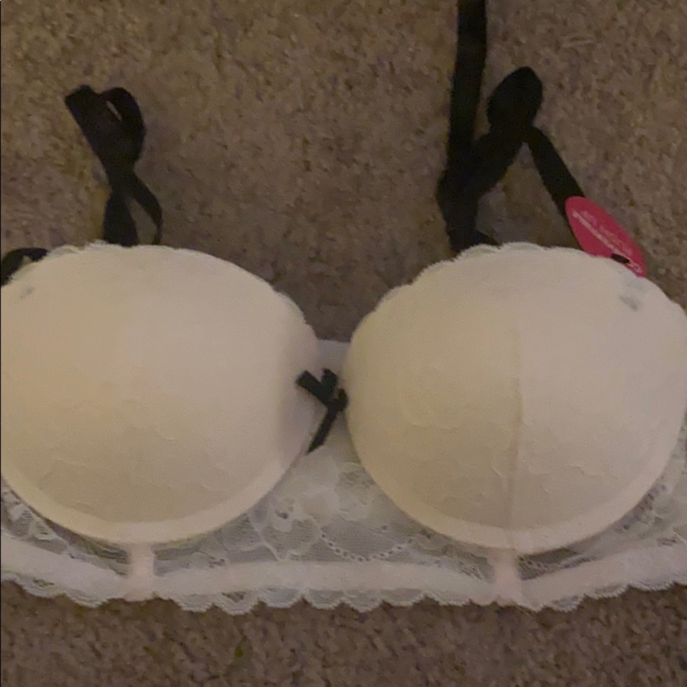 White lace bra